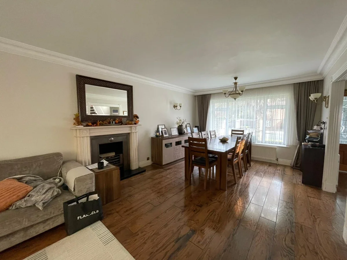 House Lodge Close in Epping Forest
