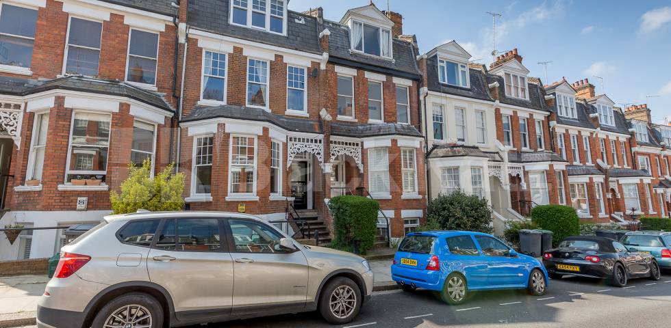 Flat Park Road in Greater London