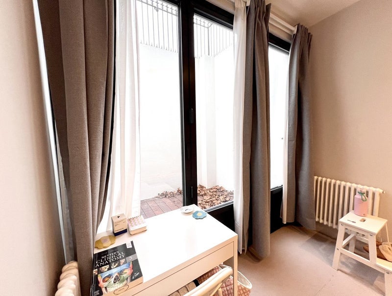 Room Earlsfield Road in Greater London