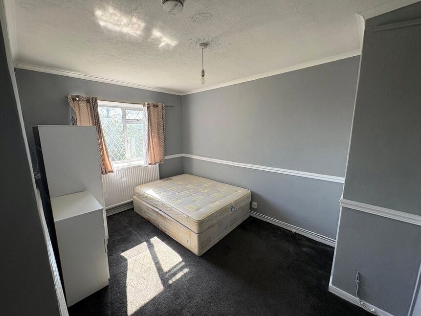 Flat Stanborough Avenue in Hertsmere
