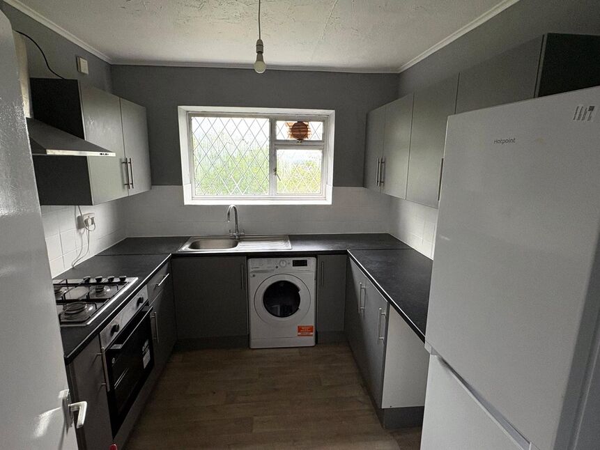 Flat Stanborough Avenue in Hertsmere