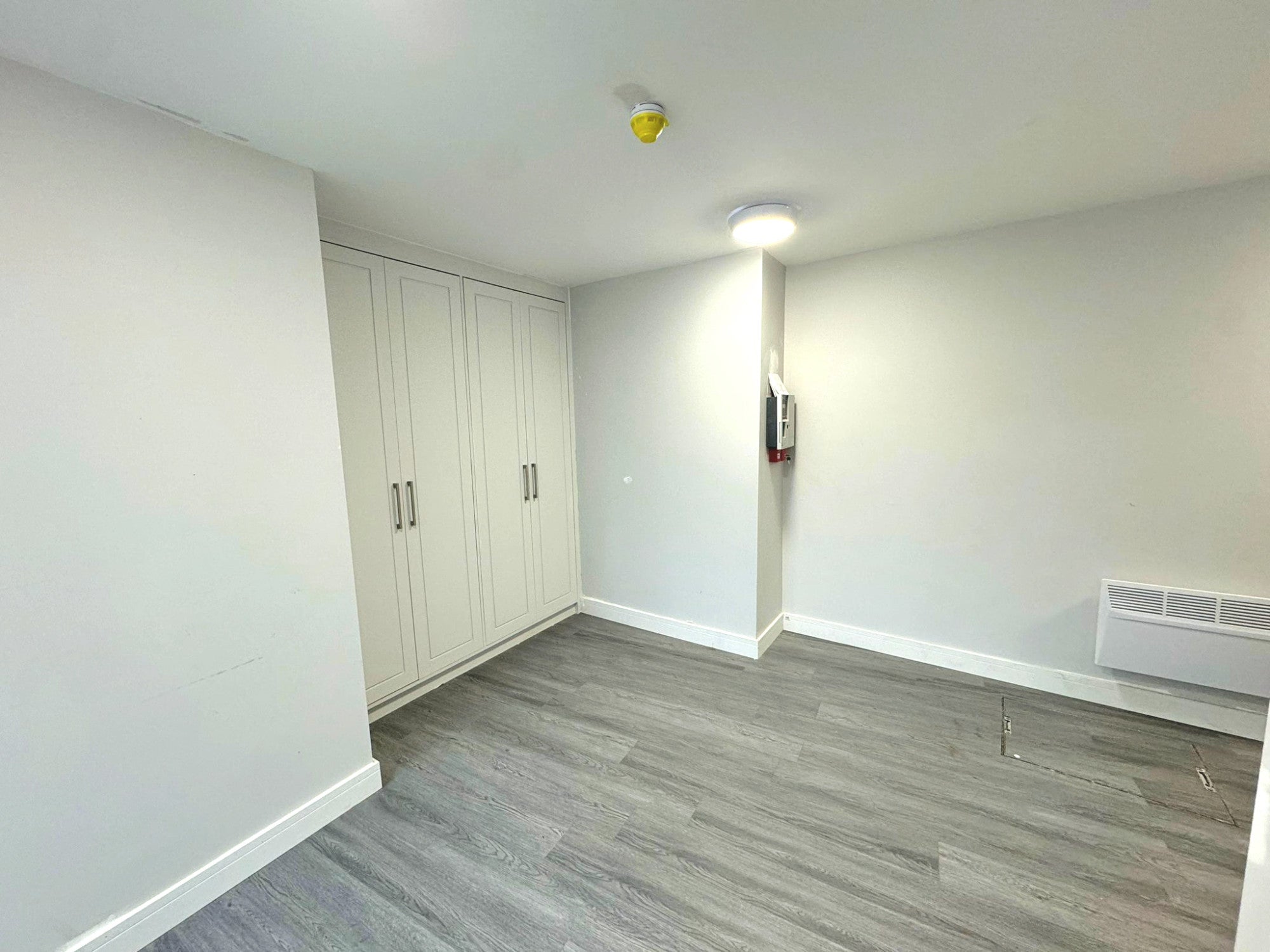Flat Cavendish Avenue in Greater London