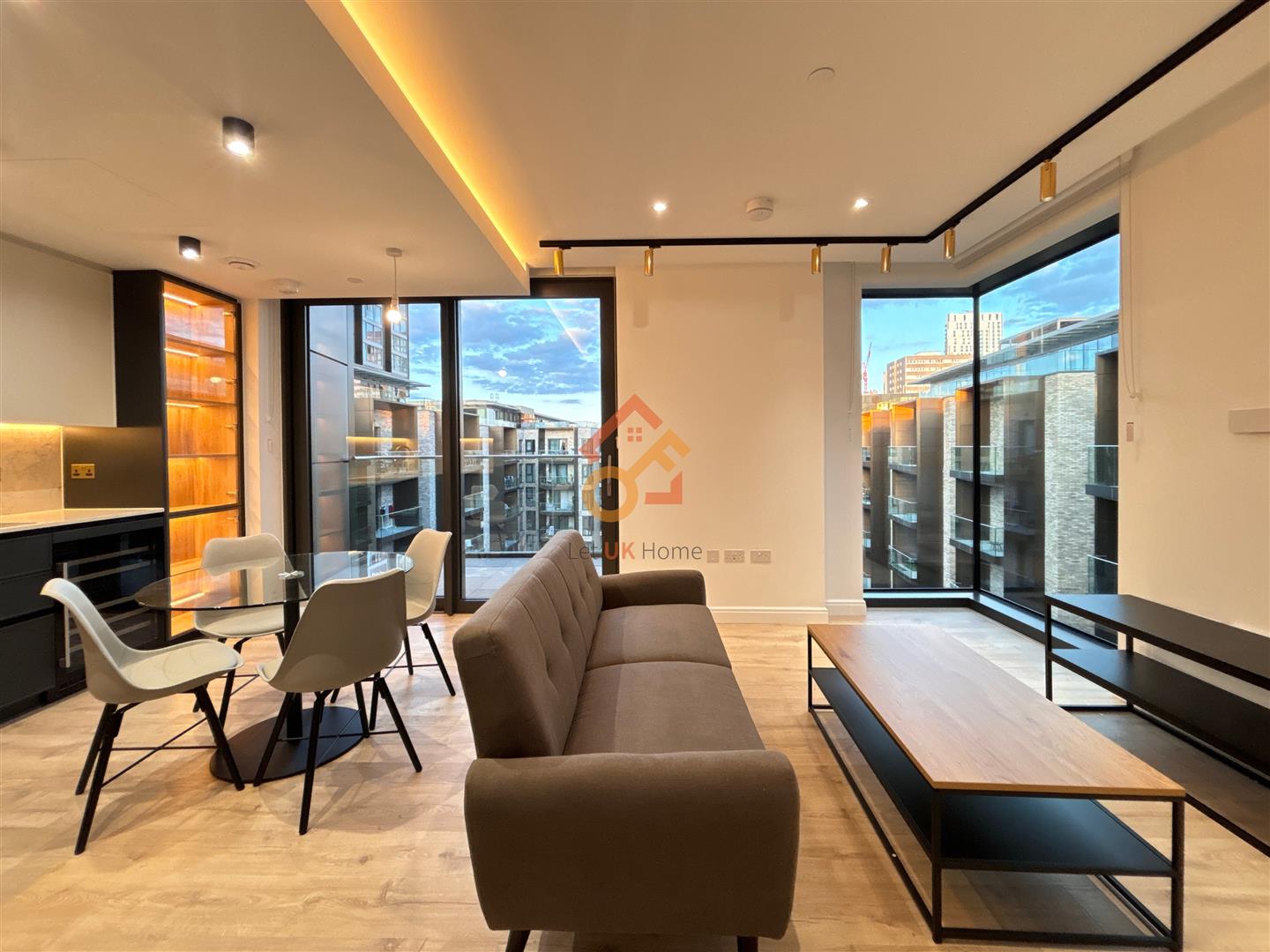 Flat Dingley Road in Greater London