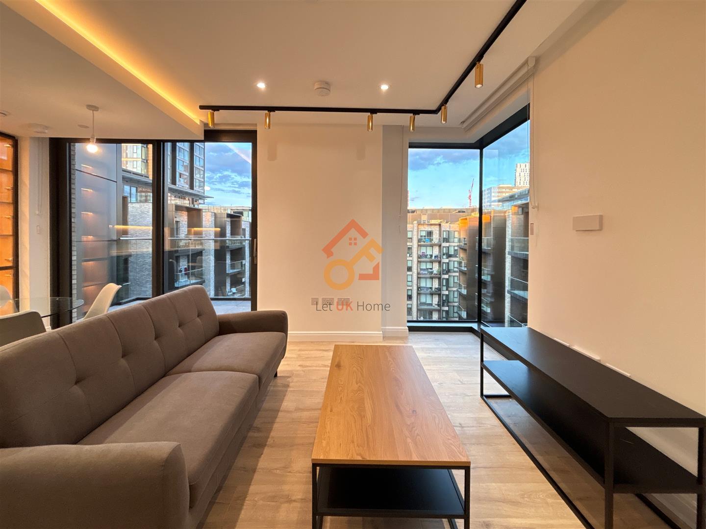 Flat Dingley Road in Greater London