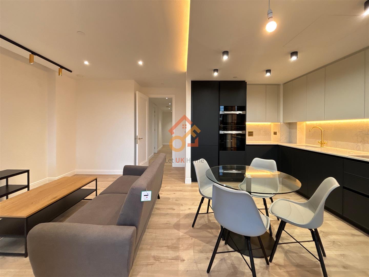 Flat Dingley Road in Greater London