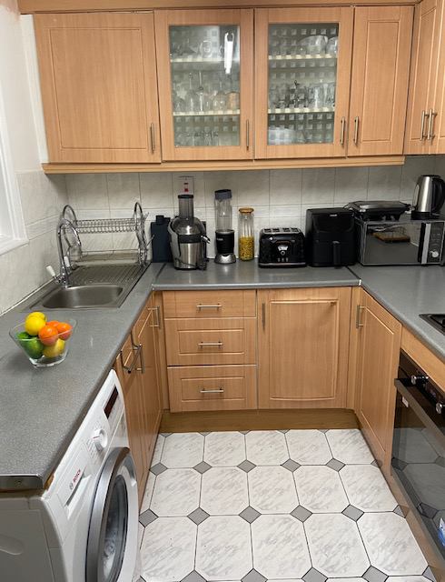 Room Arlingford Road in Greater London