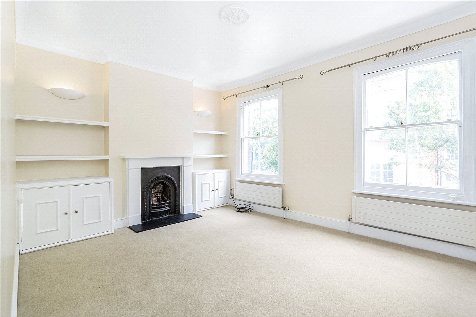 Flat Gilstead Road in Greater London