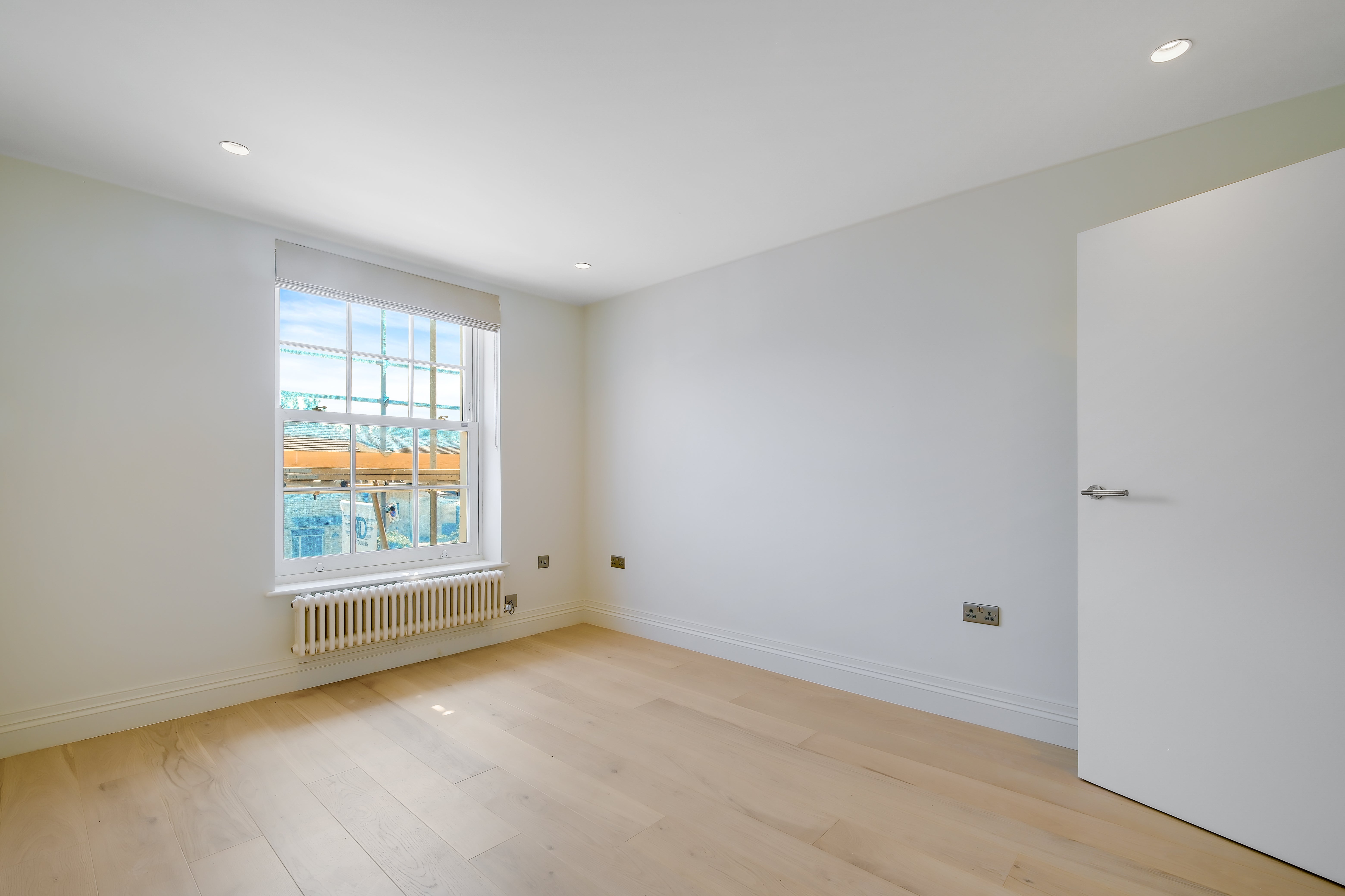 Flat St Ann's Road in Greater London