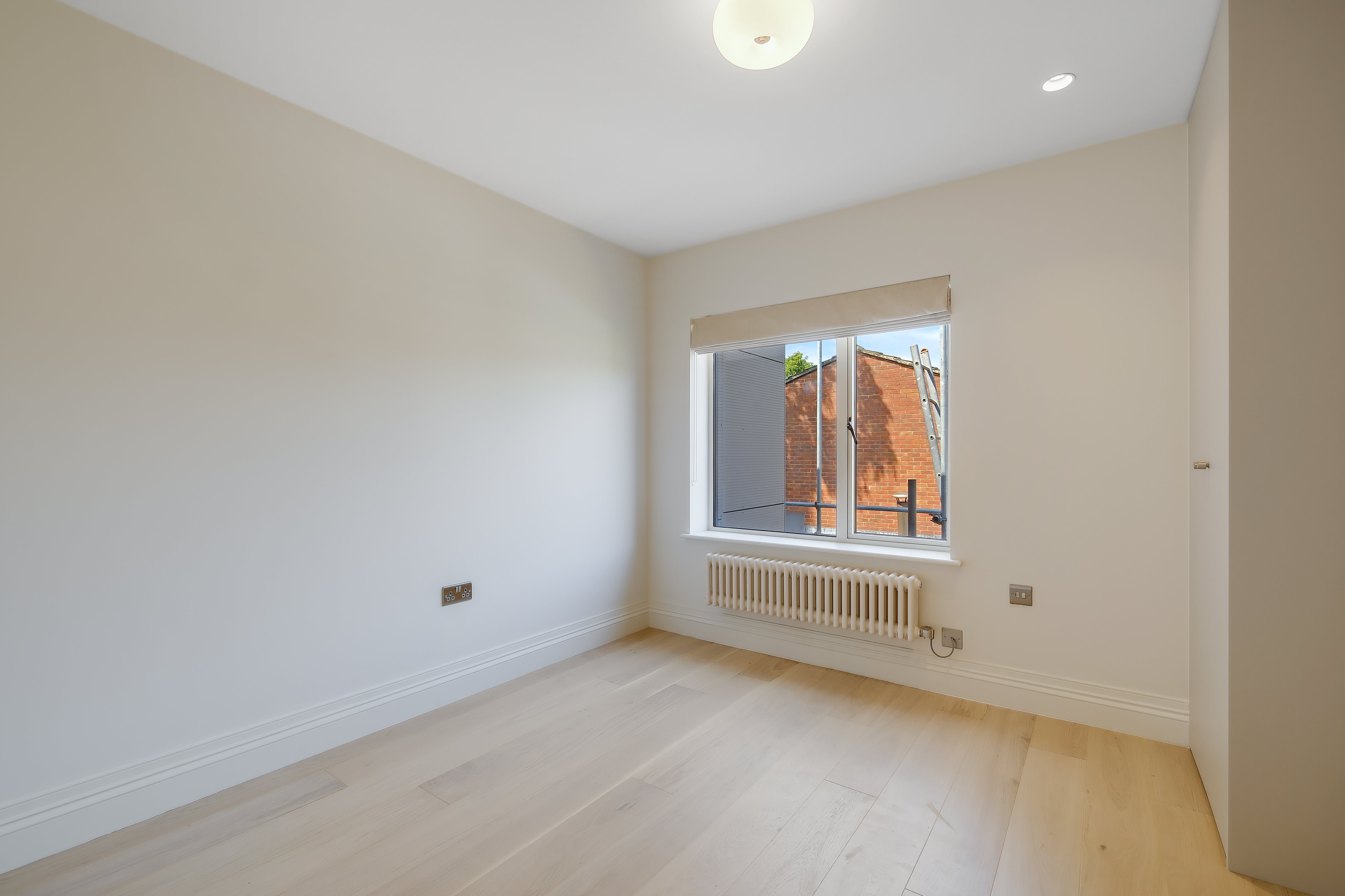 Flat St Ann's Road in Greater London