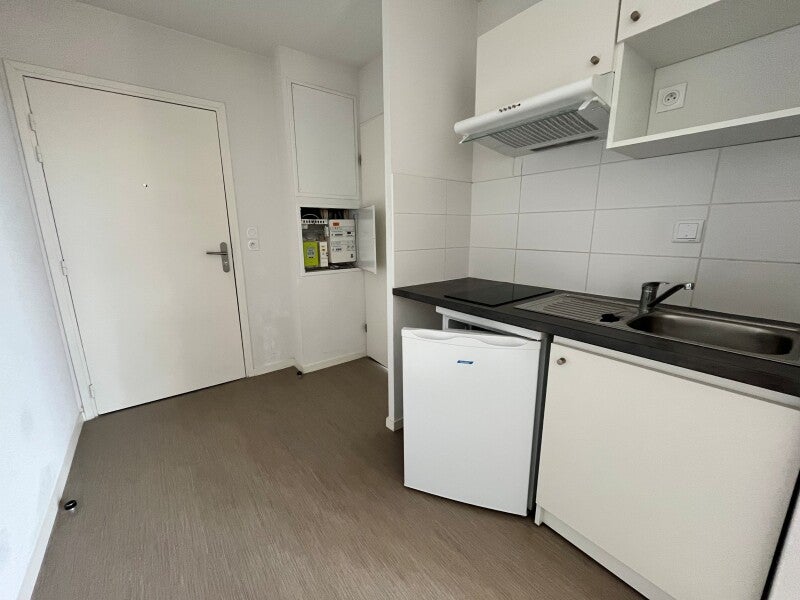 Room Rue Schyller in Villenave-d'Ornon