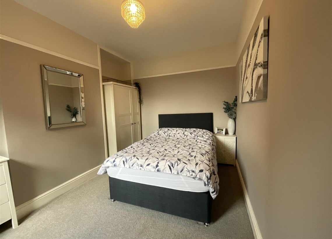 Room Murray Road in Rugby
