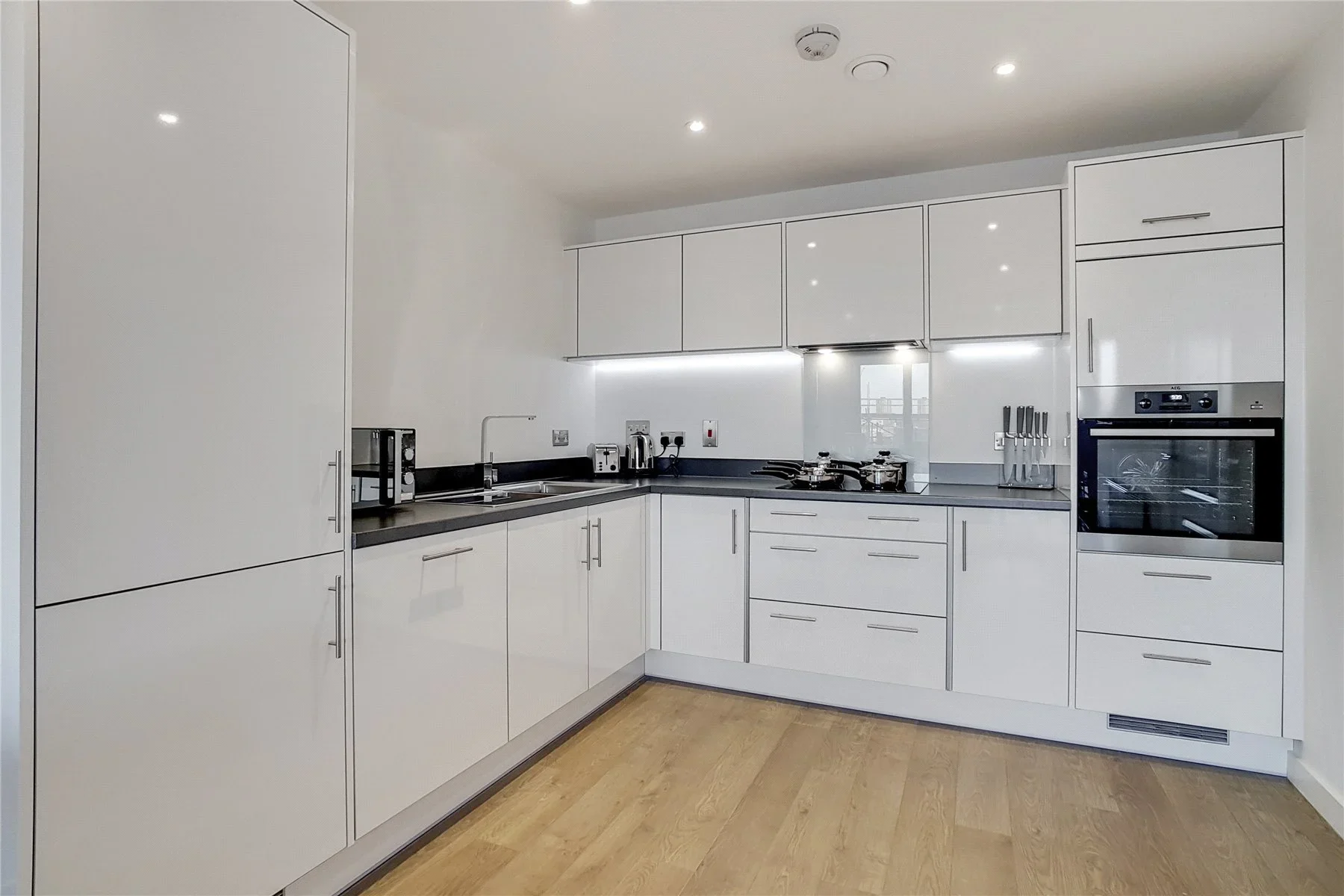 Flat Montford Place in Greater London