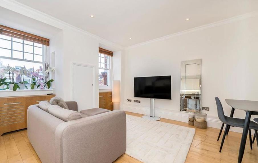 Flat Baker Street in City of Westminster