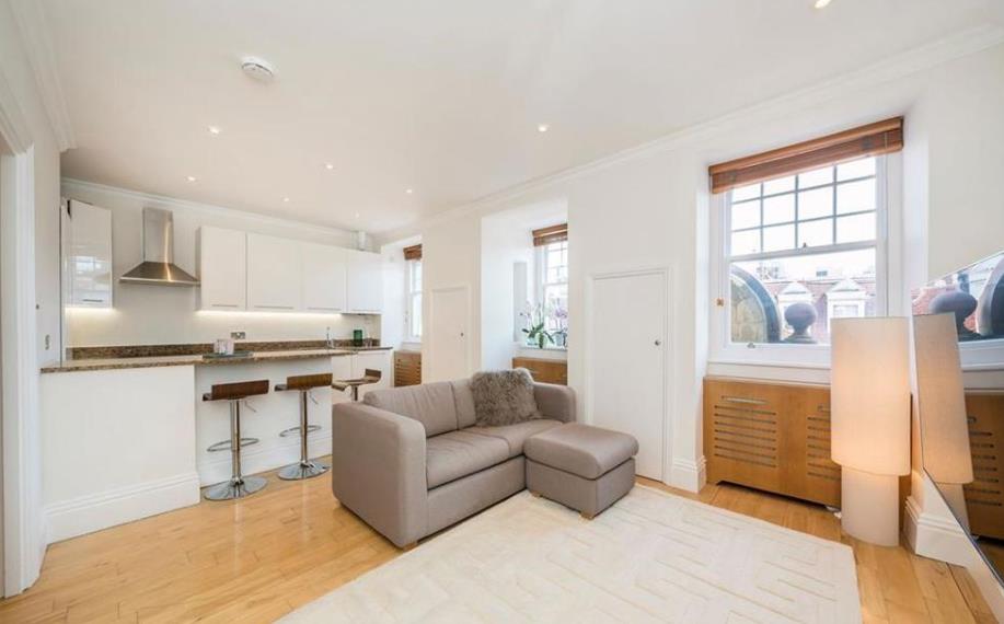 Flat Baker Street in City of Westminster