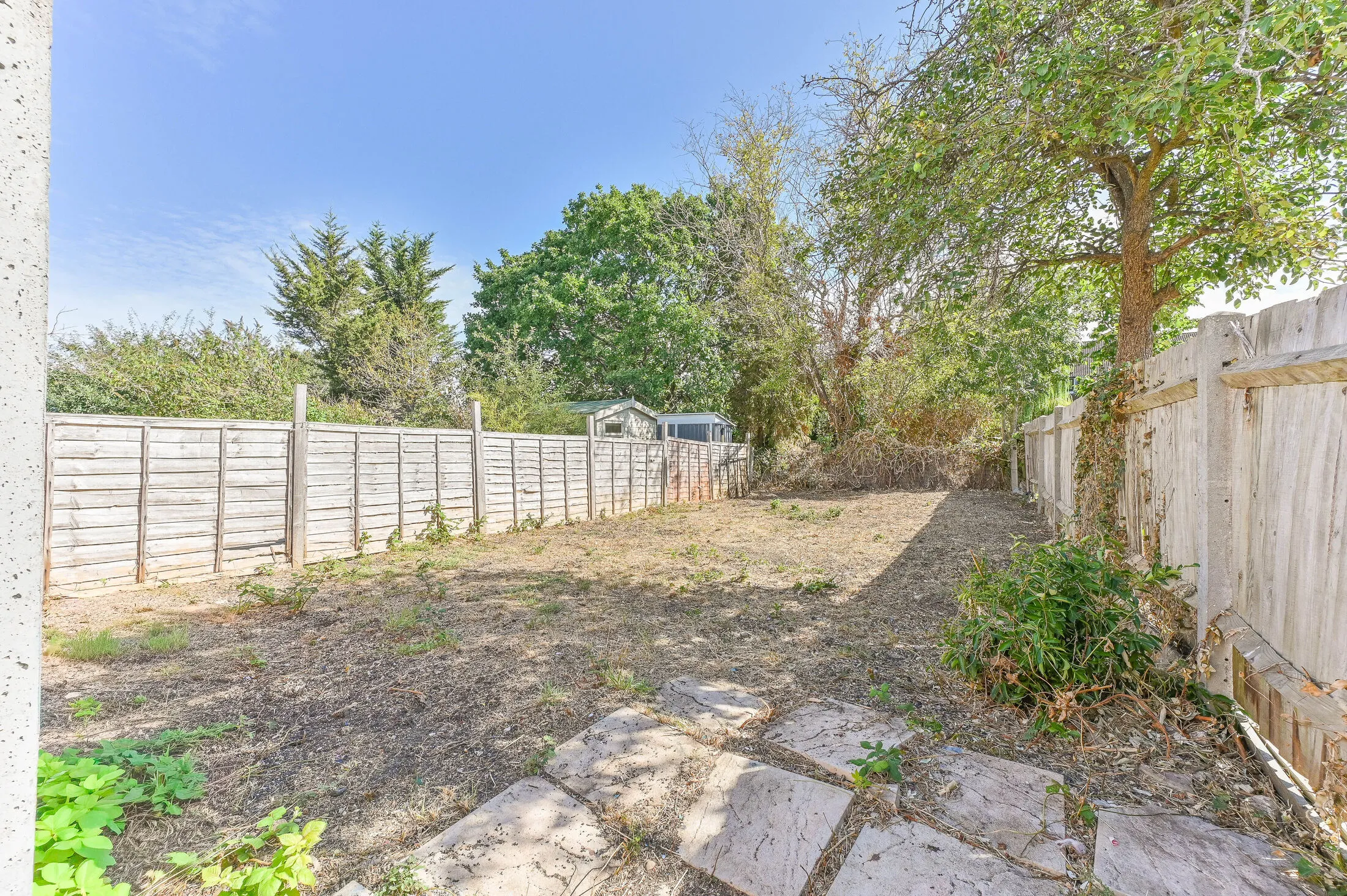 Flat Birchanger Road in Greater London