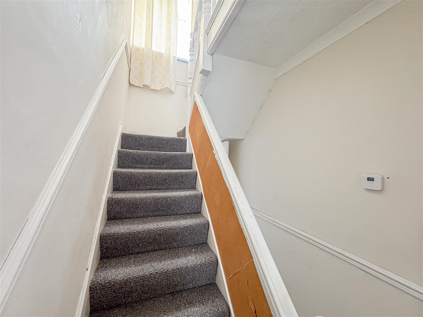 Room Queen Street in Pontypridd