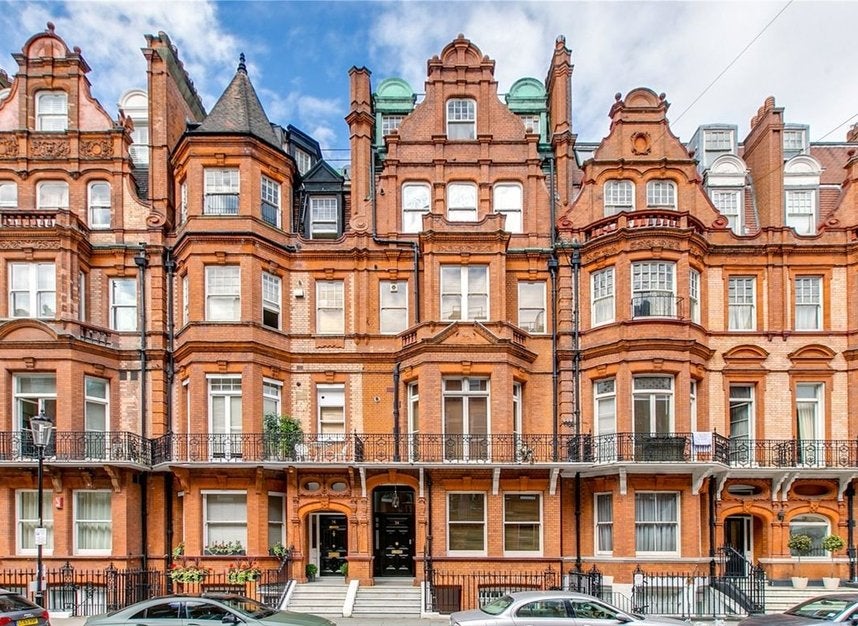 Flat Draycott Place in Greater London