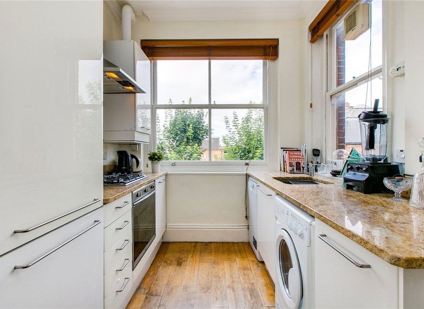 Flat Draycott Place in Greater London