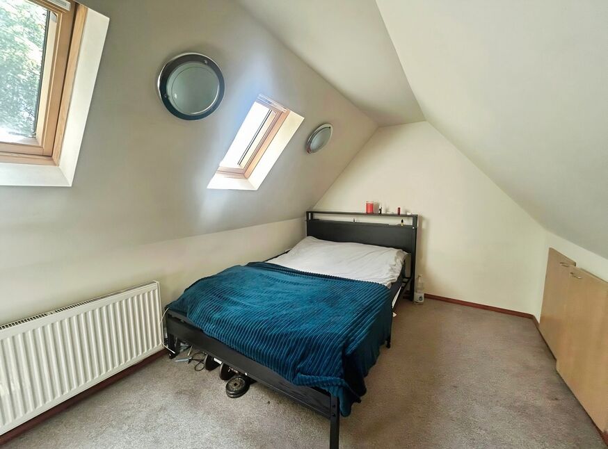 House Emerald Close in Greater London