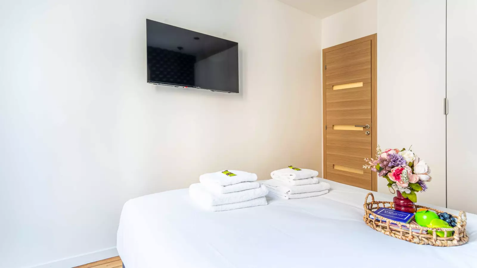 Flat Rue Baron in Paris