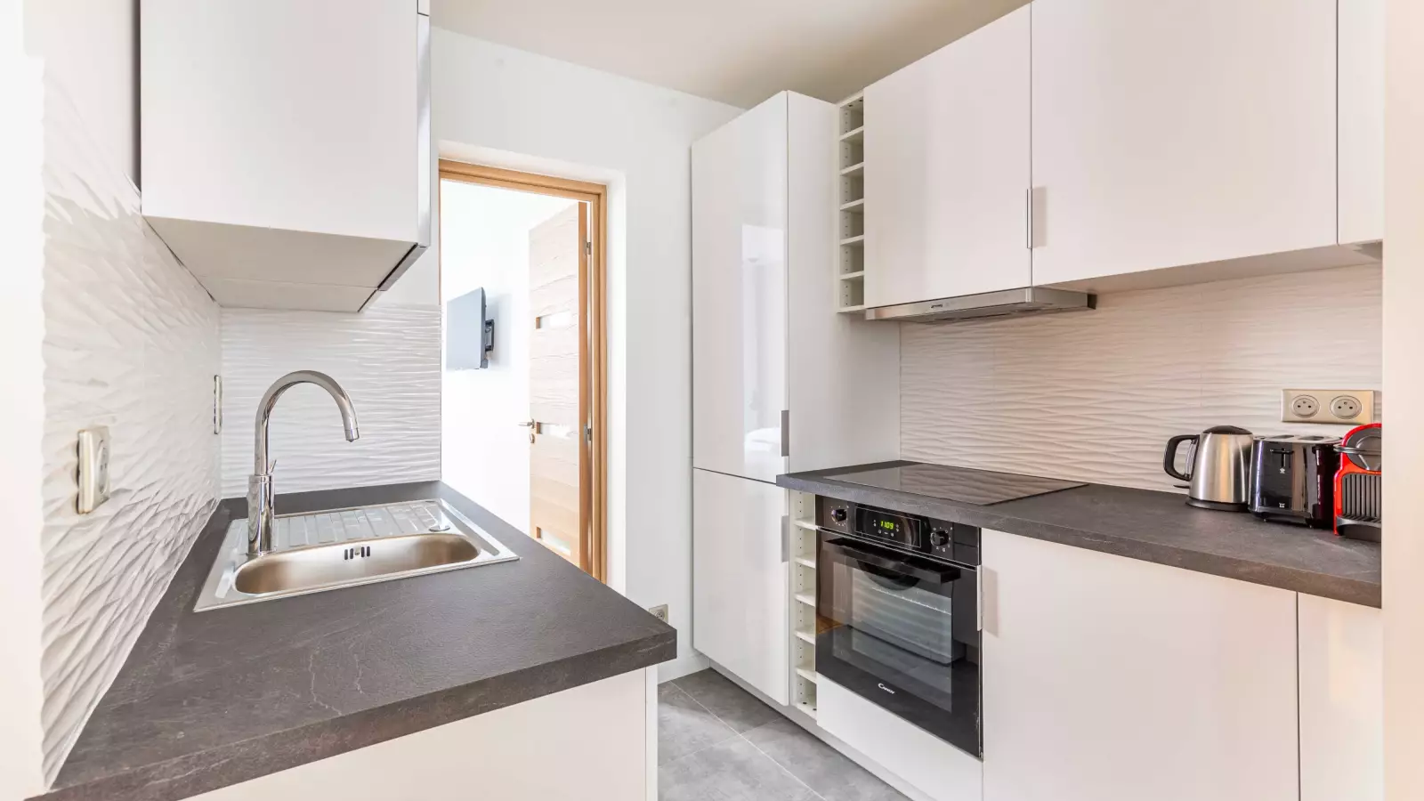 Flat Rue Baron in Paris
