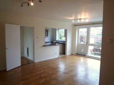 Flat Lawnside in Greater London