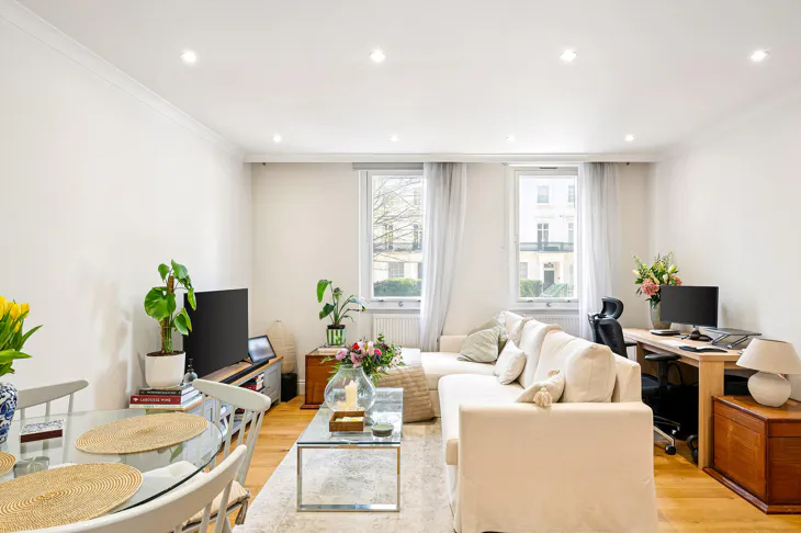 Flat Ebury Street in City of Westminster