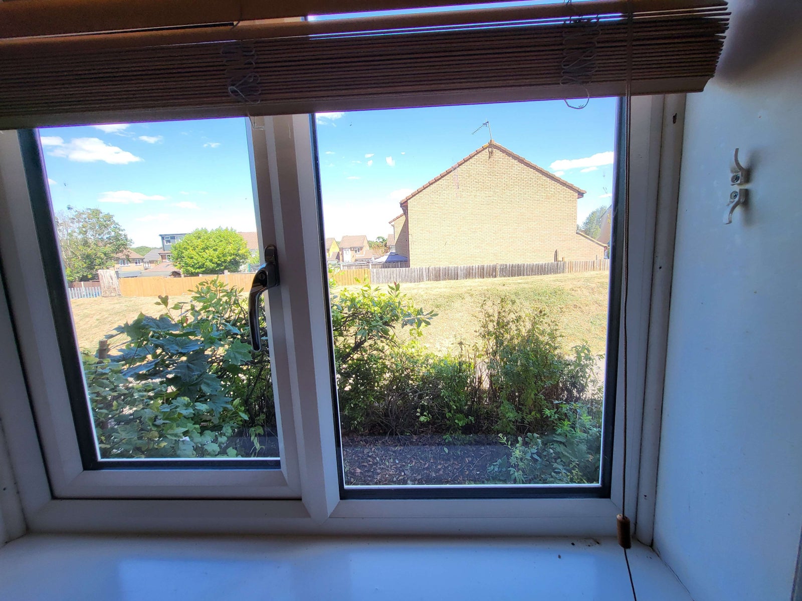 House Abbey Walk in Houghton Regis