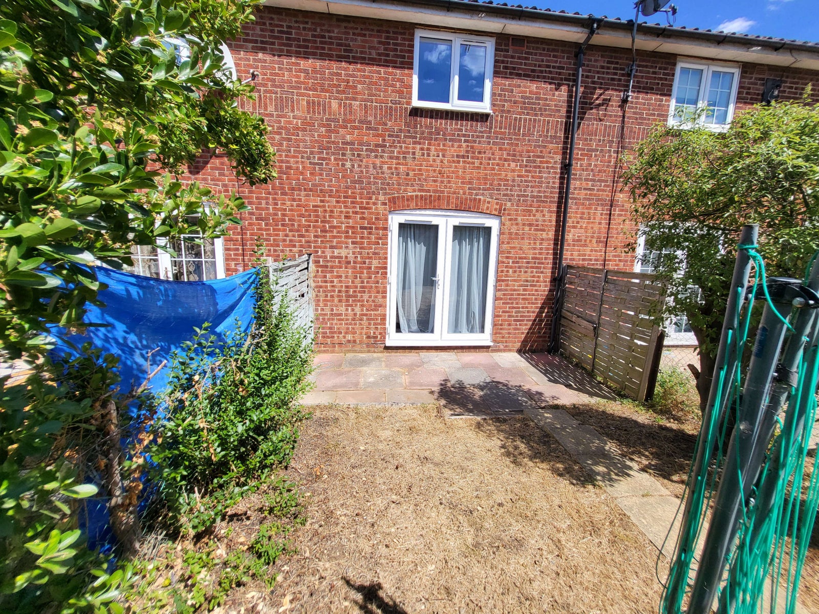 House Abbey Walk in Houghton Regis
