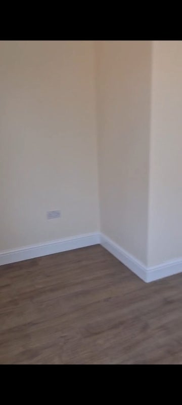 Room Plashet Grove in Greater London