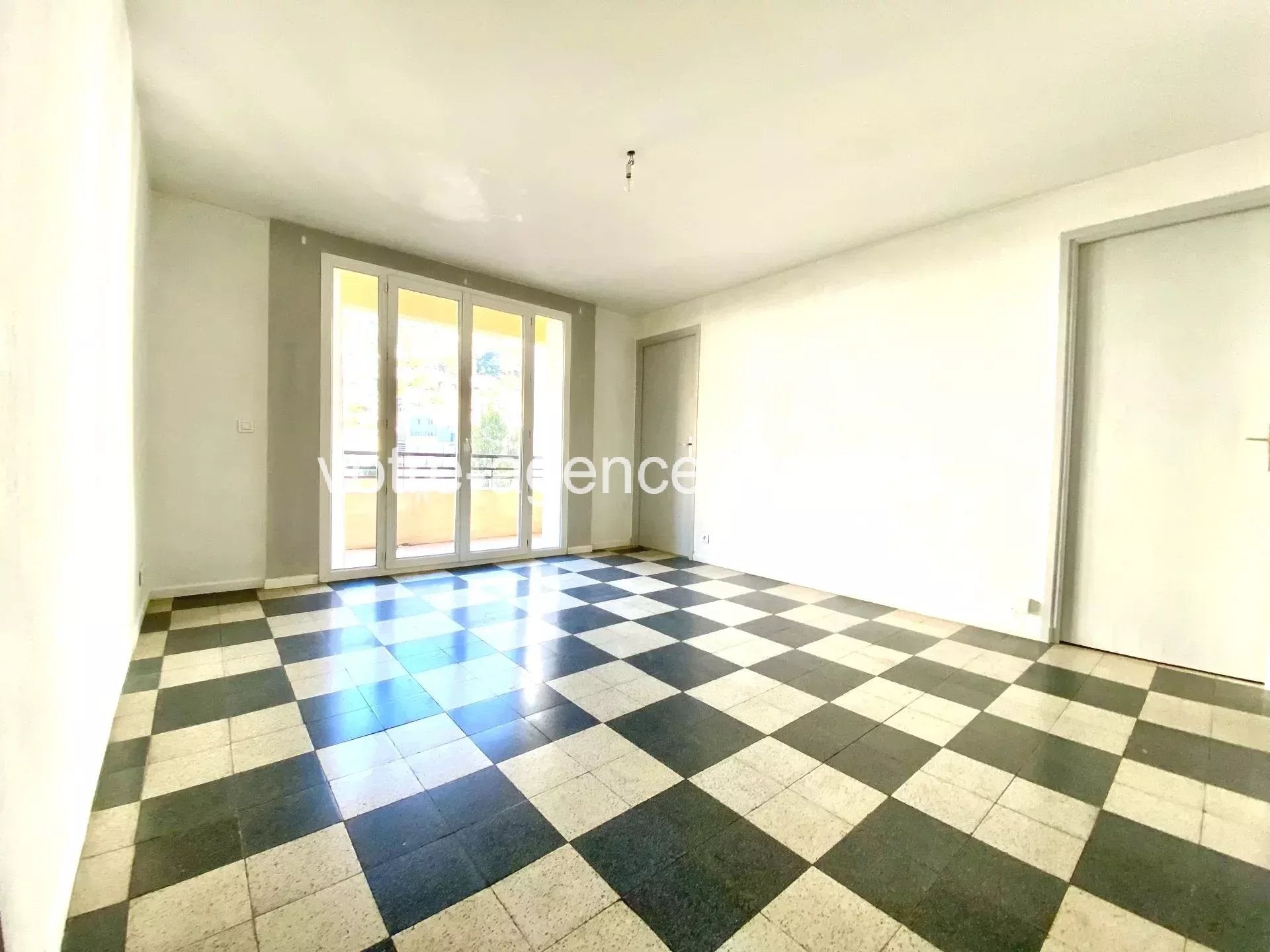 Flat Boulevard Virgile Barel in Nice