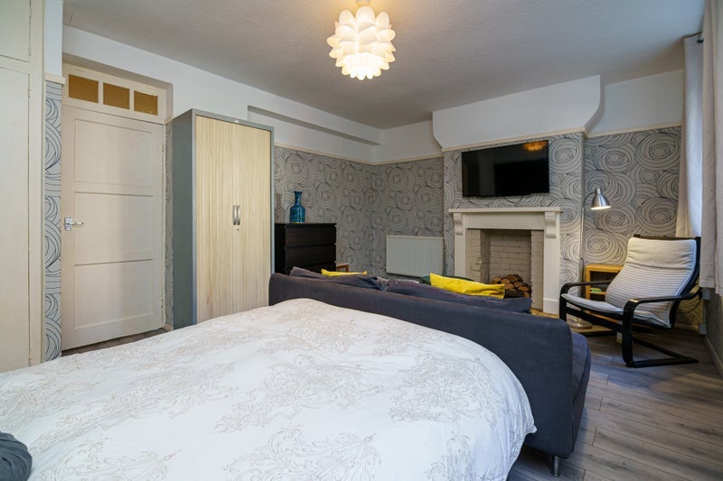 Room Talwin Street in Greater London