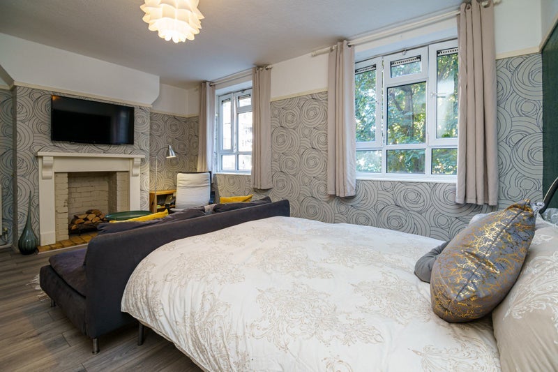 Room Talwin Street in Greater London
