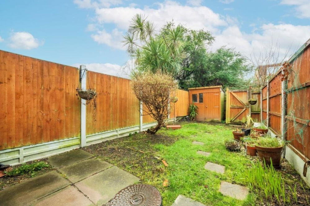House Aspen Close in Greater London