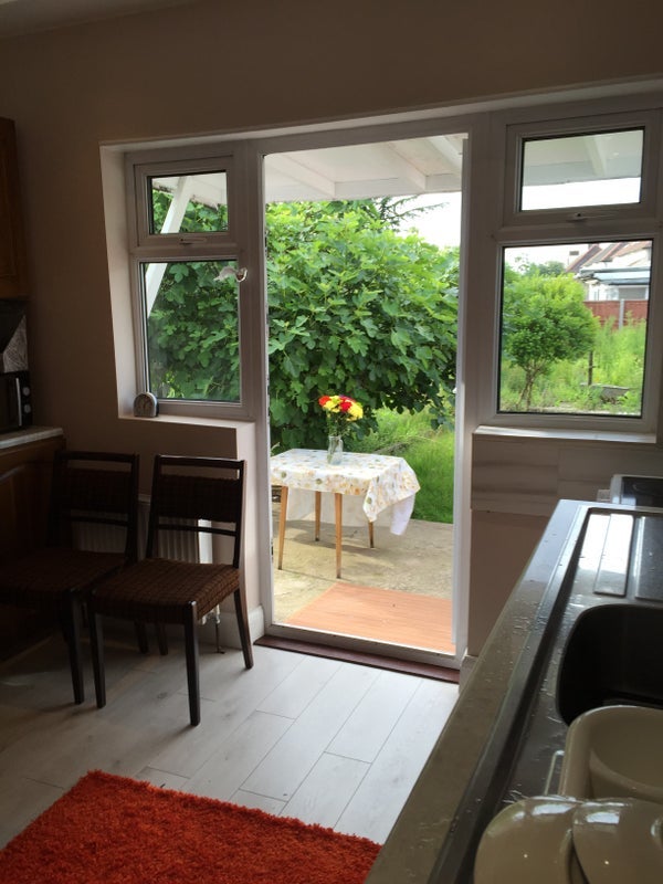 House Summers Lane in Greater London