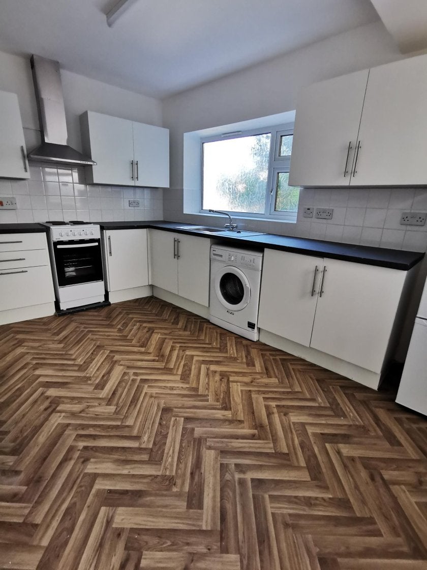 Flat Mirador Crescent in Swansea