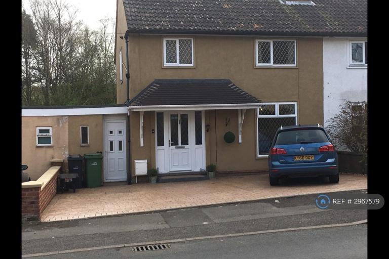 House Gibbons Hill Road in Coseley