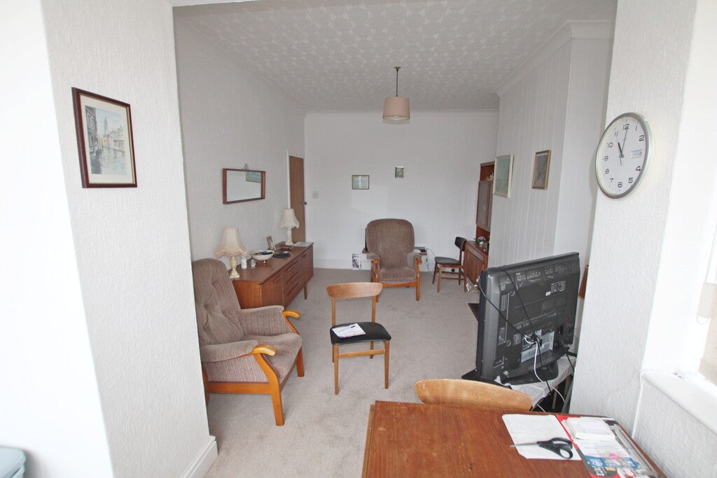 Room Queensborough Road in Hyndburn