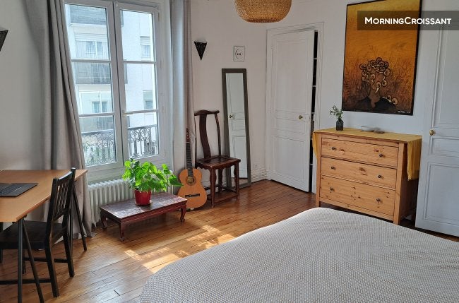 Flat Rue de Charonne in Paris