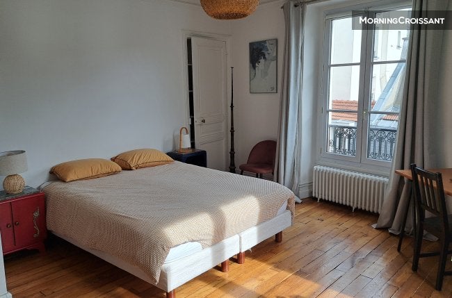 Flat Rue de Charonne in Paris