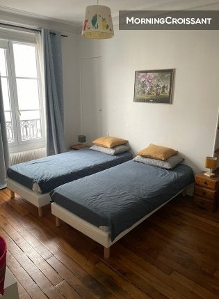 Flat Rue de Charonne in Paris