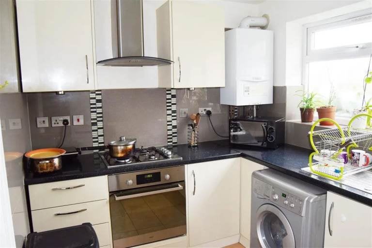 Flat Little Elms in Greater London