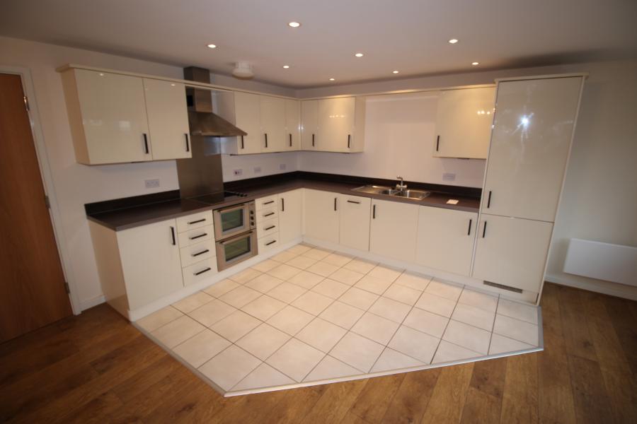 Flat Ercolani Avenue in High Wycombe Community Board