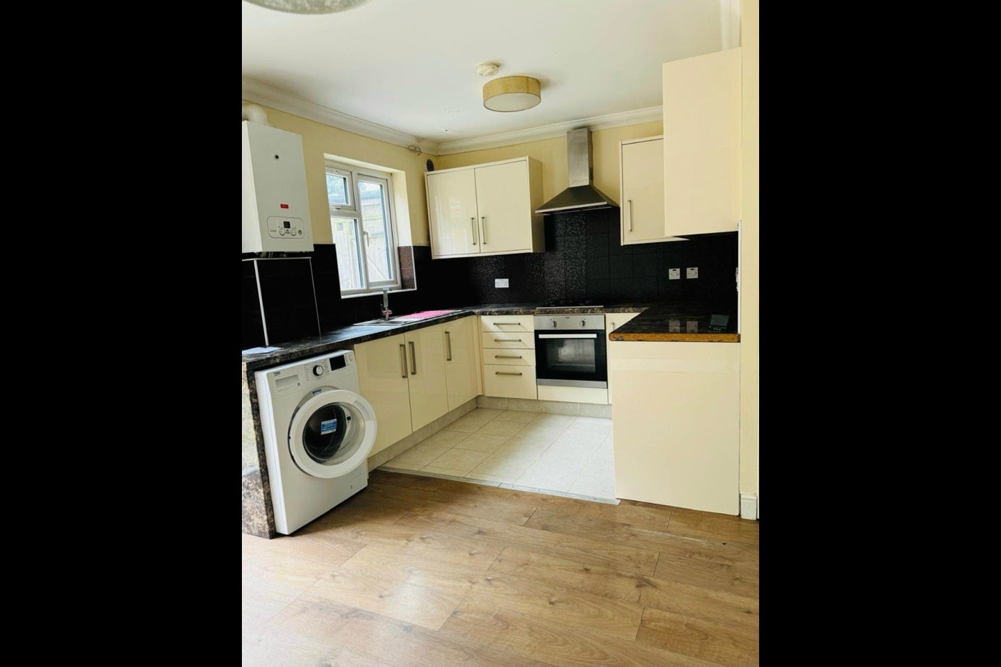Room Bouverie Road in Greater London