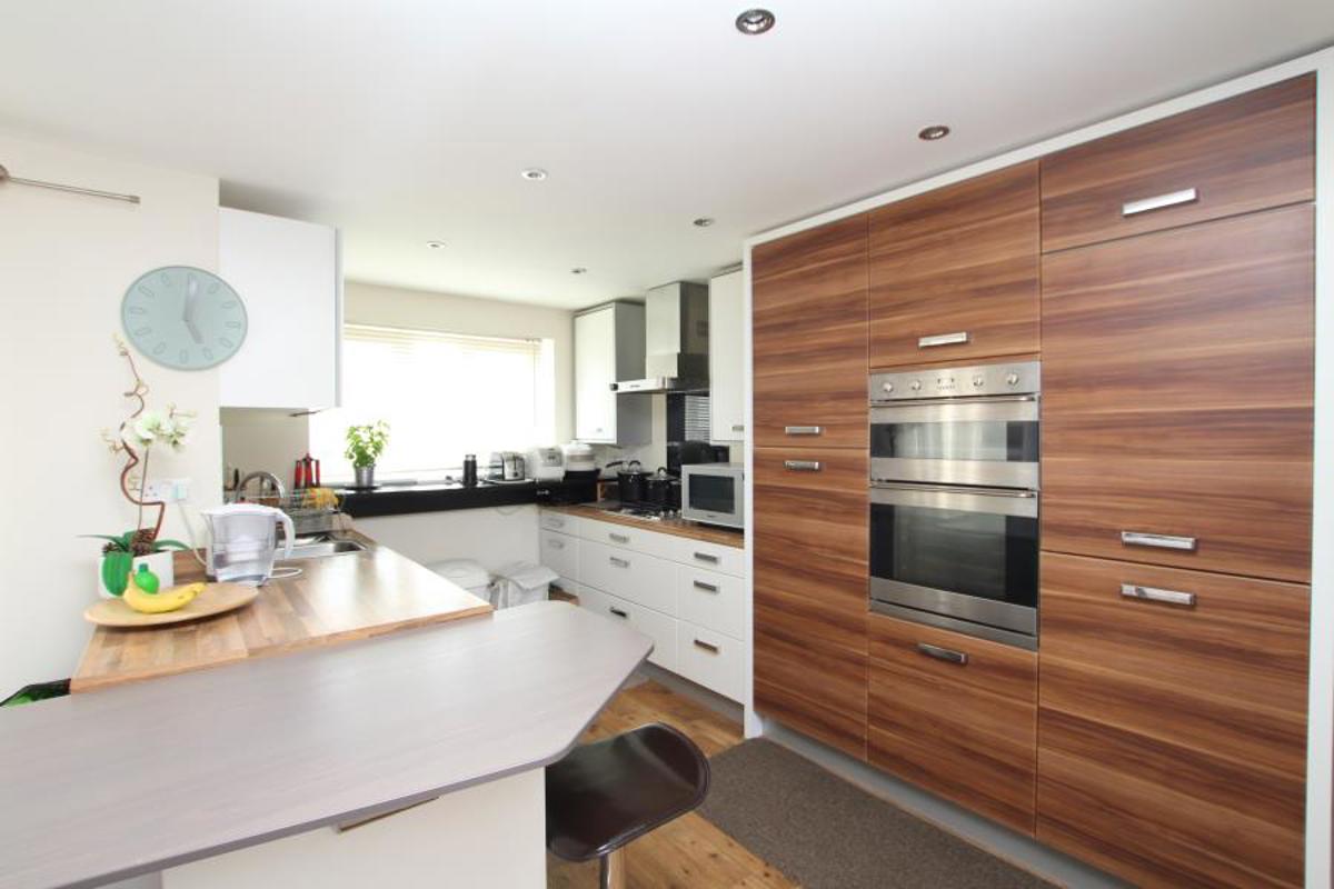 Room Home Leas Close in Stoke Gifford