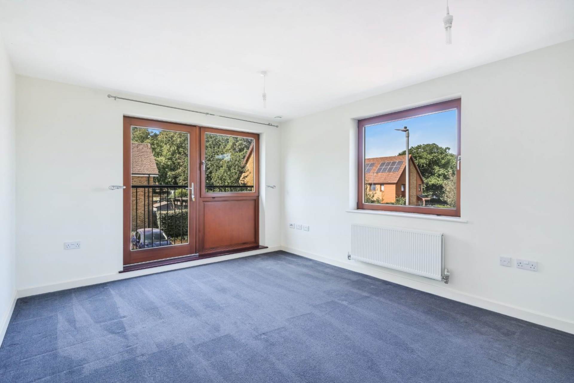 Flat Pelman Way in Epsom and Ewell