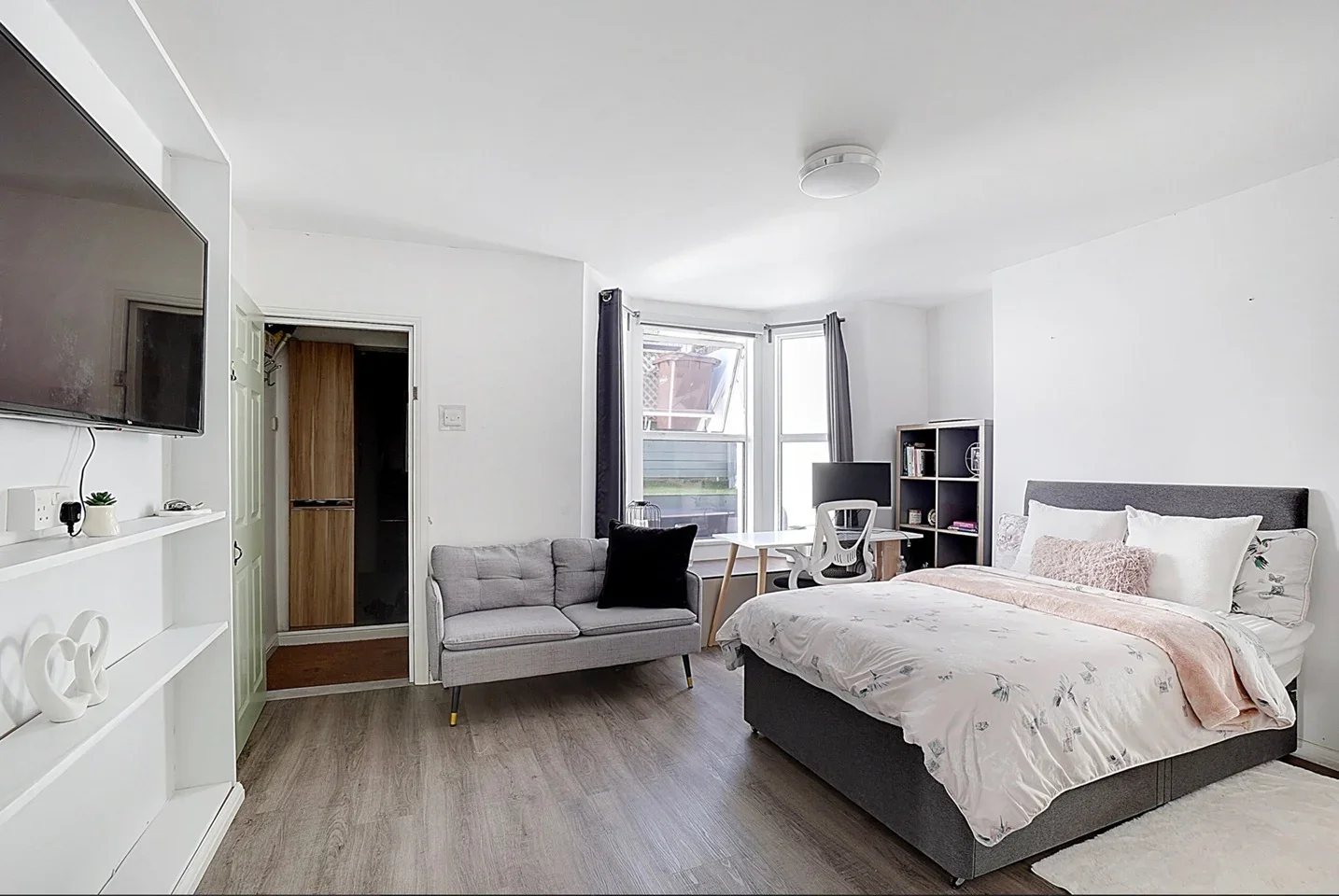 Flat Albany Terrace in Chatham