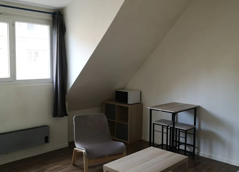 Chambre Place de l'Hôtel de Ville à Amiens