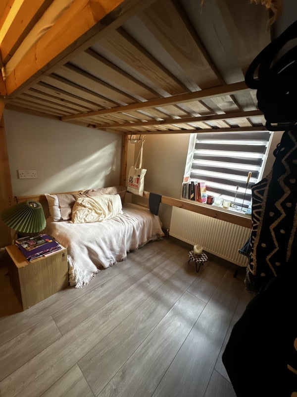 Room Perth Road in Greater London