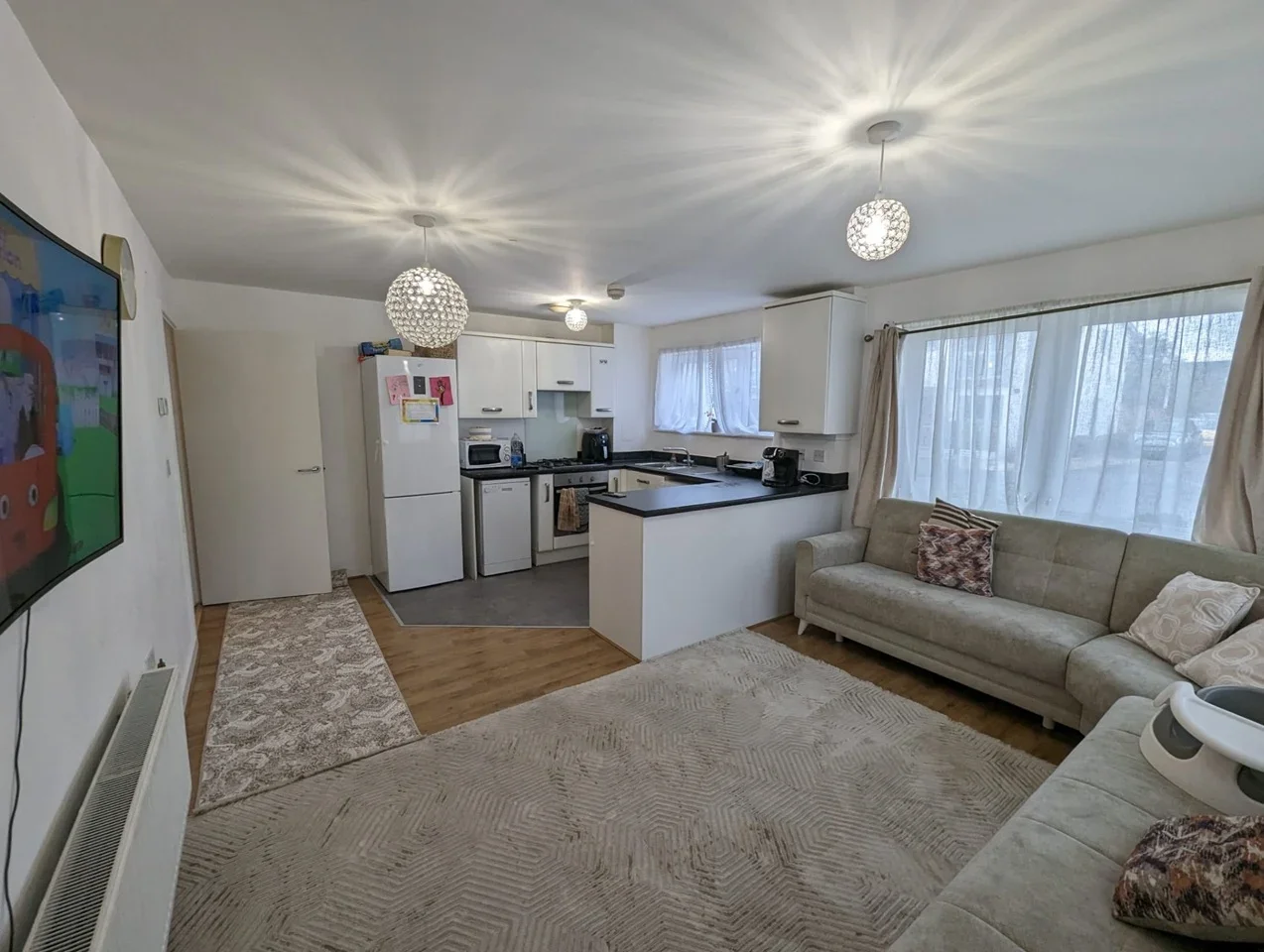 Flat Silver Train Gardens in Dartford